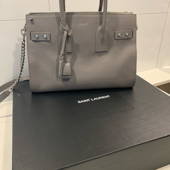 SAINT LAURENT | Sac du jour - Picture 1 of 14